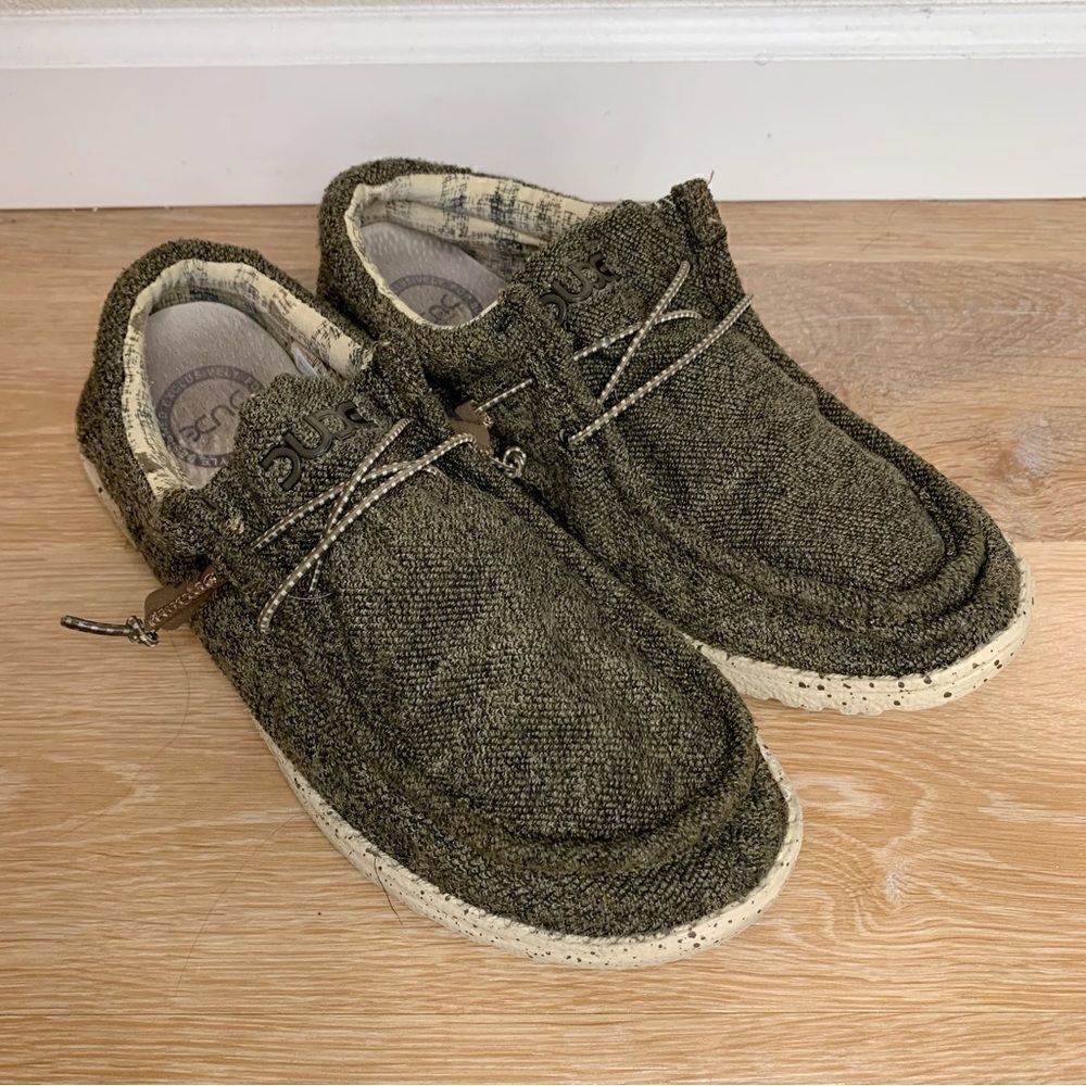 Hey Dude Men’s Size 8 Wally Stretch Brown Loafers Shoes